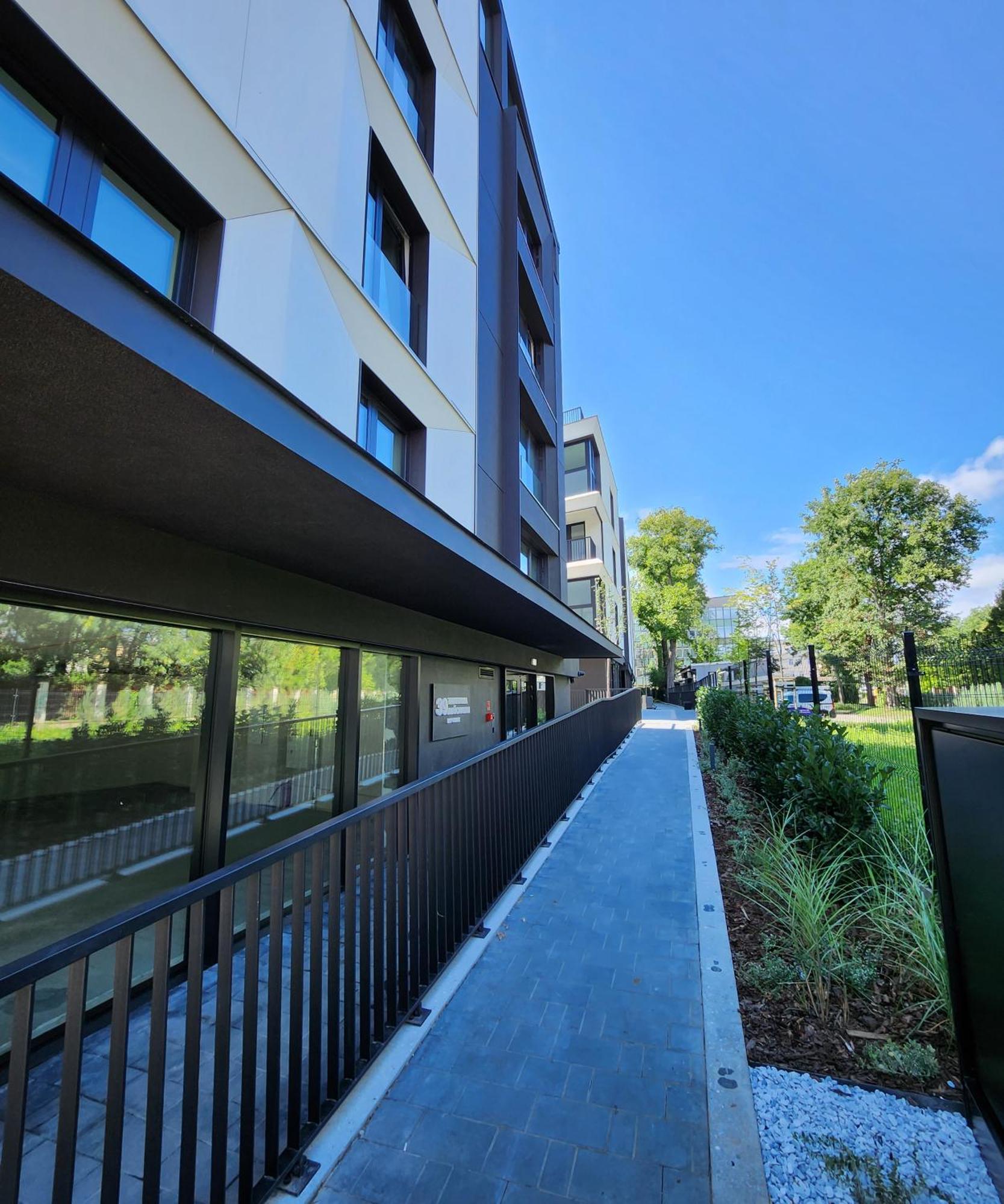 Luxury Spa City Center Apartments, Pool & Sauna & Gym & Self Check In 24 H & Free Parking Cracovie Extérieur photo